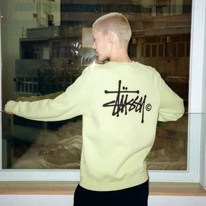 Stüssy 街头潮牌热卖 logo短袖$35 卫衣$115 酷飒迷人 6.5折起＋满$175立减$25