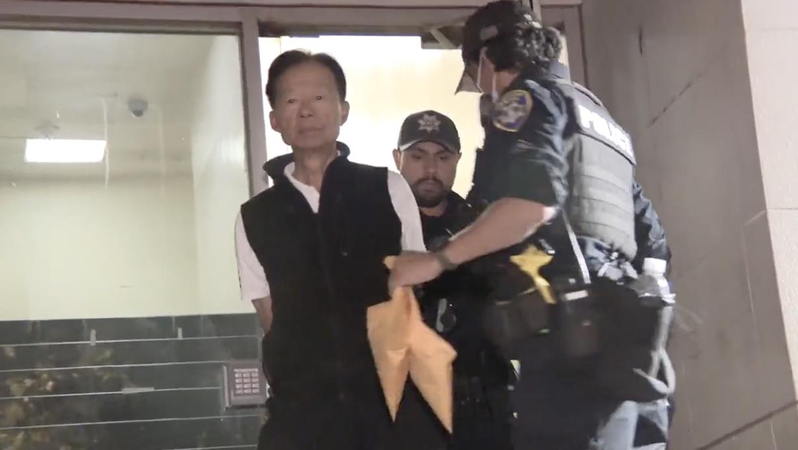 警方此前逮捕谋杀女友的73岁华裔男子Nelson Chia。他在狱中自杀。(视频...