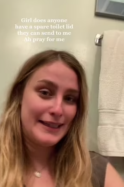 社死！大温妹子第一次去男友家 就把马桶给堵了