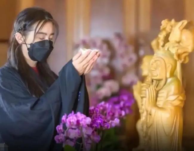 55岁王祖贤数度哽咽，温哥华自曝惊人小秘密&hellip;