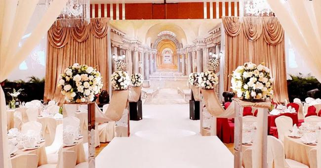 英国亿万富豪为了娶中国外卖女孩,闹成六亲不认 英国亿万富豪为了娶中国外卖女孩,闹成六亲不认