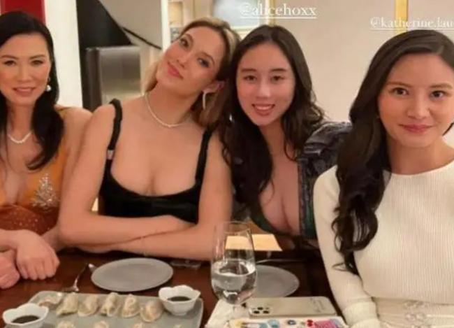 谷爱凌和邓文迪、赌王千金聚会,豪门媳妇也在 谷爱凌和邓文迪、赌王千金聚会,豪门媳妇也在