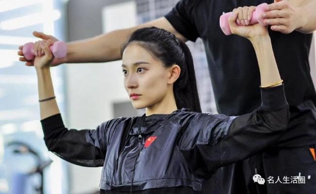 孙杨张豆豆官宣结婚!婚纱大片首曝光,十分养眼 孙杨张豆豆官宣结婚!婚纱大片首曝光,十分养眼