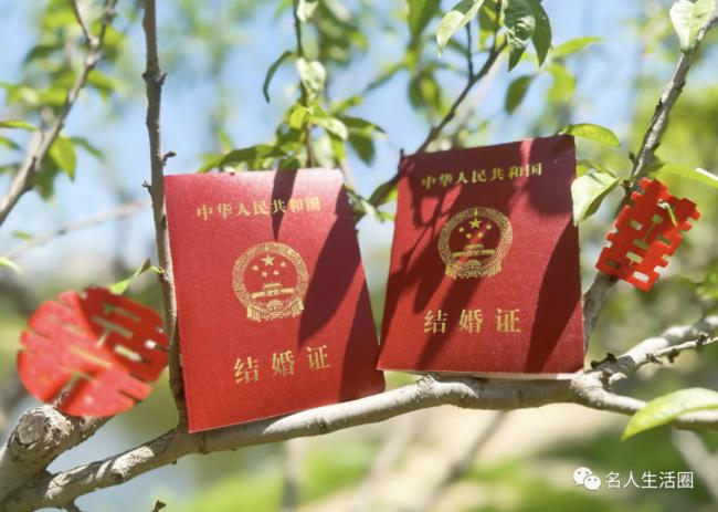 孙杨张豆豆官宣结婚!婚纱大片首曝光,十分养眼 孙杨张豆豆官宣结婚!婚纱大片首曝光,十分养眼