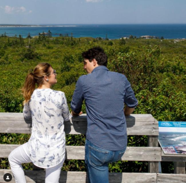 特鲁多难逃家族魔咒!苏菲已搬走 细节曝光! 特鲁多难逃家族魔咒!苏菲已搬走 细节曝光!