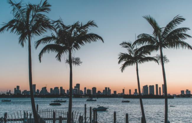 加拿大人狂抛在美房产 经纪崩溃:50%客户都跑了 加拿大人狂抛在美房产 经纪崩溃:50%客户都跑了