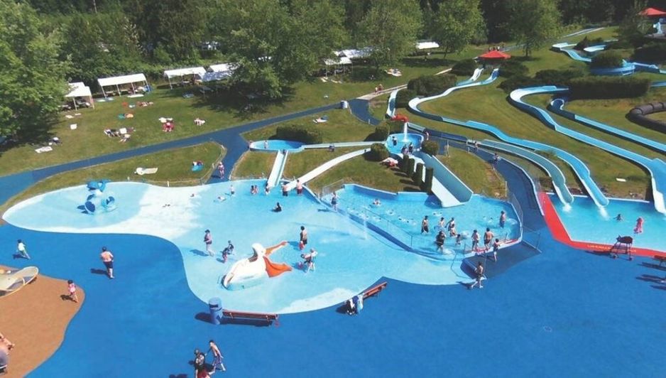 布赖达尔瀑布水上乐园