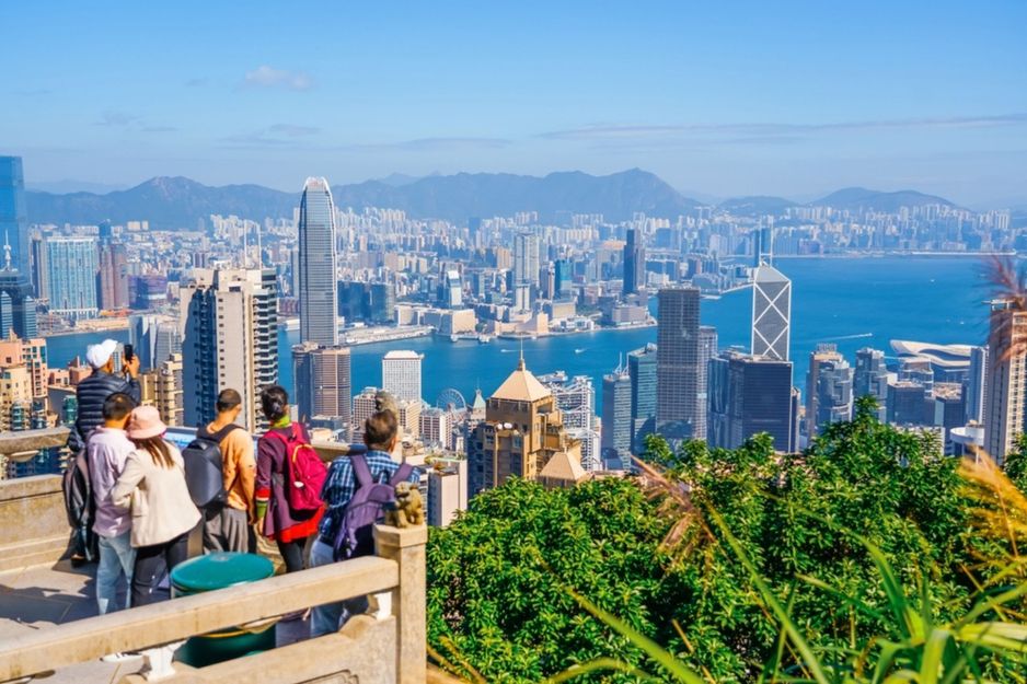 如何在香港转机期间获取免费的城市游览