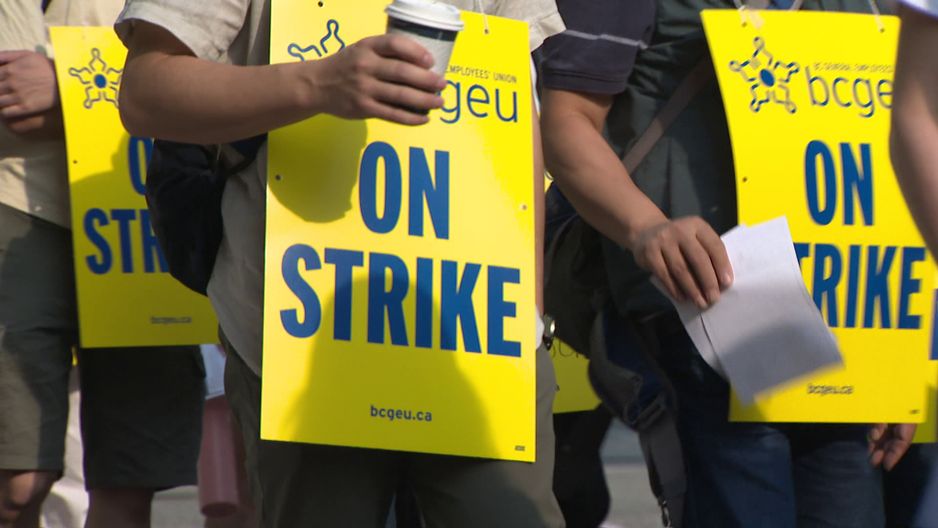 2025年9月,BCGEU工人罢工。(CityNews 图片)