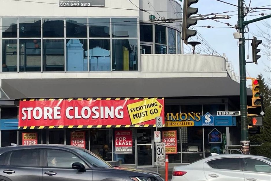 臭名昭著的温哥华床垫店似乎真的关门了