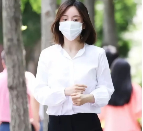 屏幕截图 2025-12-26 162037.png