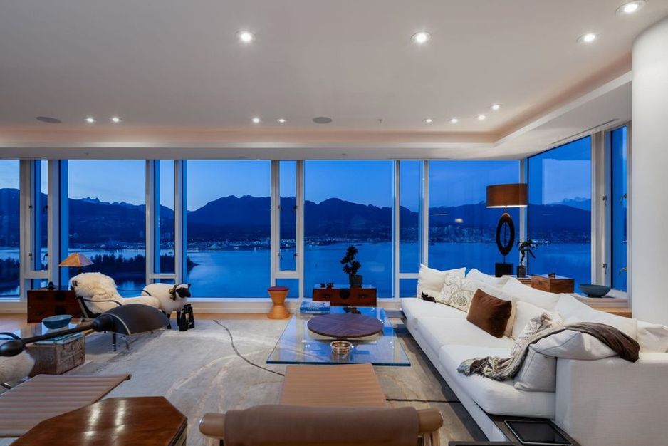 温哥华Fairmont Pacific Rim公寓以超出评估价的730万挂牌