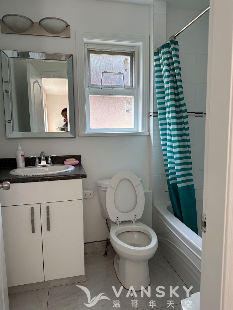 260423215859_Bathroom.jpeg