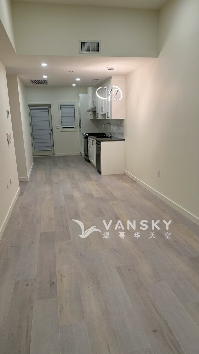 250820221237_Kitchen2.jpg