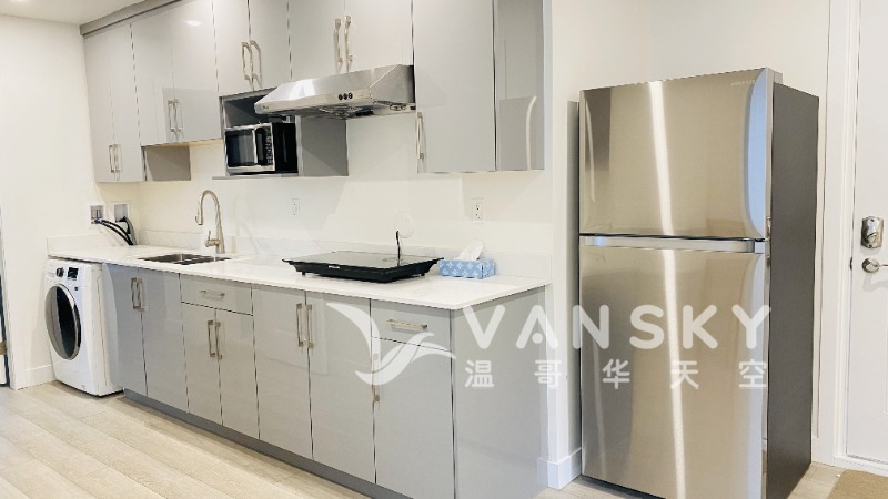 260120233904_KITCHEN.jpg