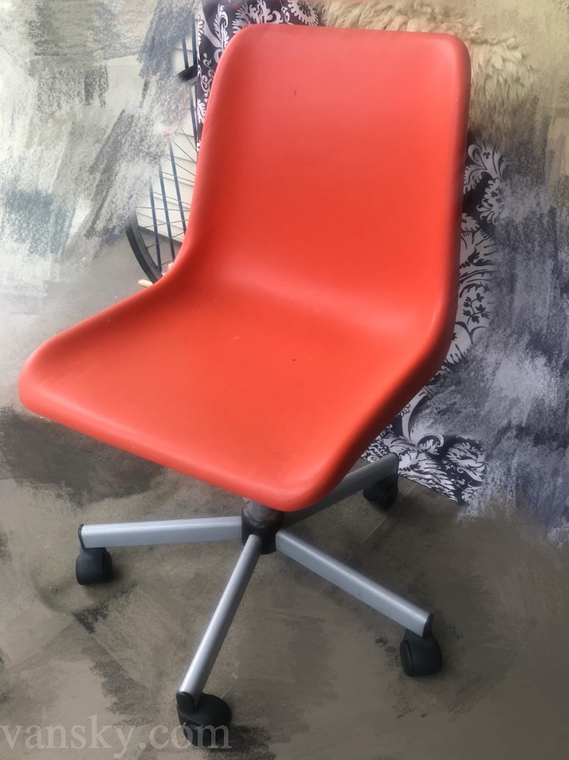 201004205243_chair.jpg