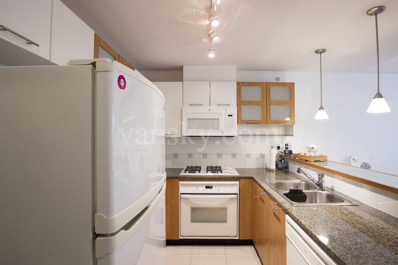 180417180941_Kitchen-2.jpg