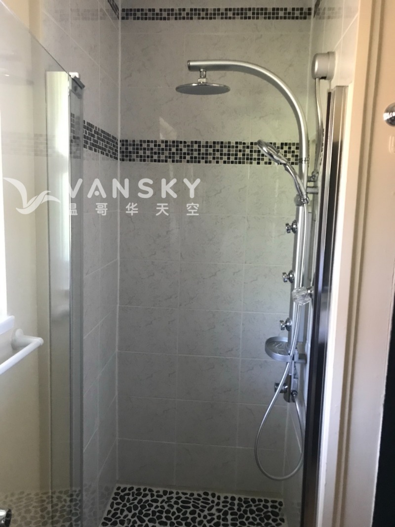 220917180427_Shower.JPG
